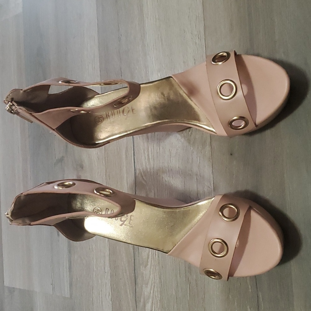 Rose Gold/Tan Wedge Sandal 8.5